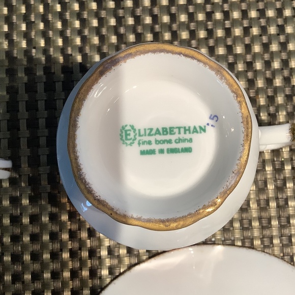 English Bone China set of 2patterns cup/saucer. Perfect condition - Picture 6 of 8